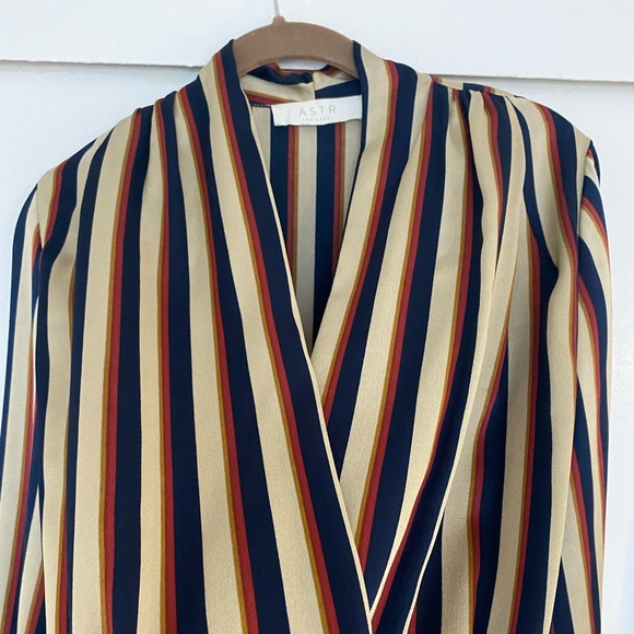 Sexy silky wrap front bodysuit - Picture 3 of 6